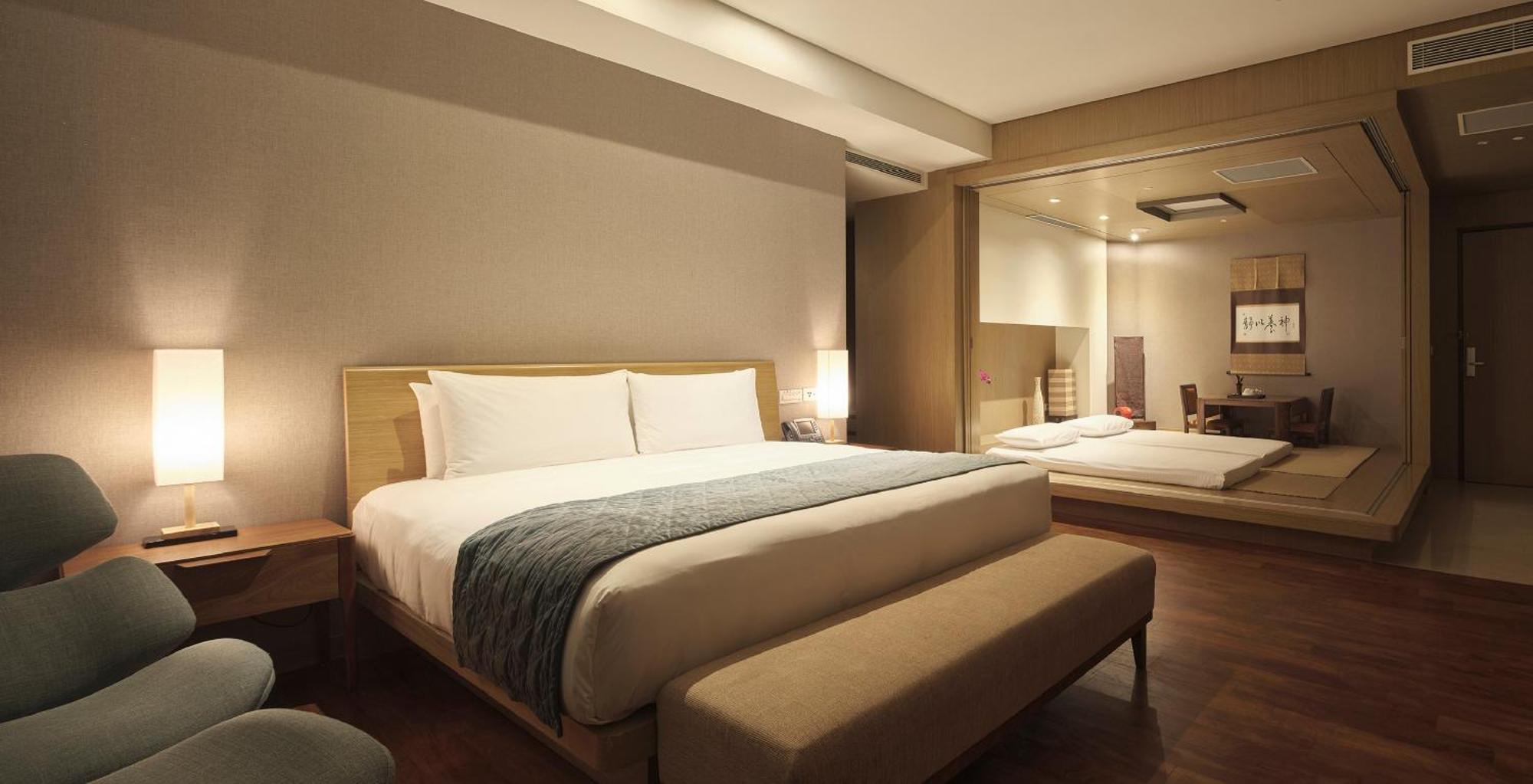 Fleur De Chine Hotel Yuchi Rum bild A room at the hotel