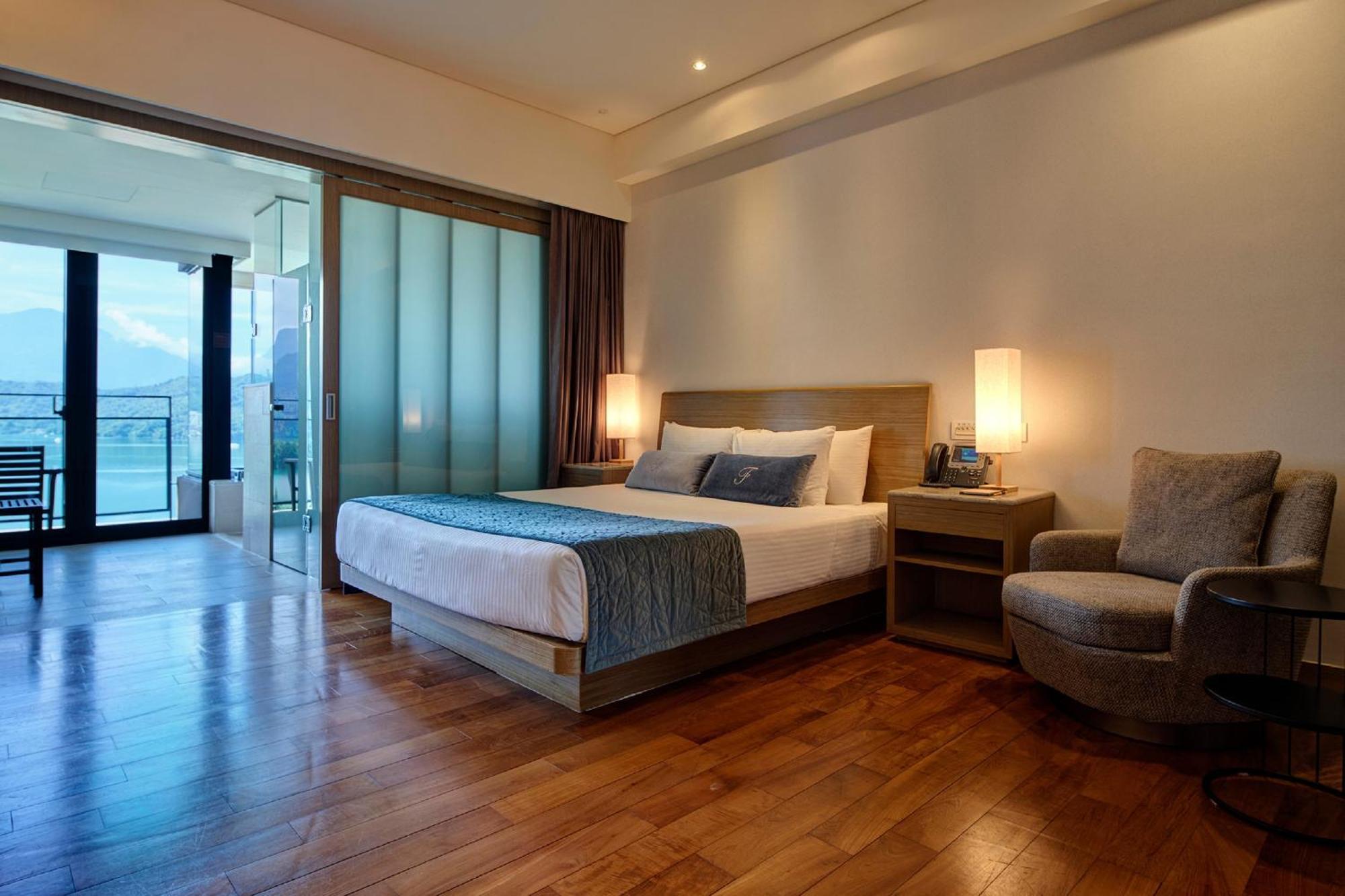 Fleur De Chine Hotel Yuchi Rum bild Deluxe Ocean View Room